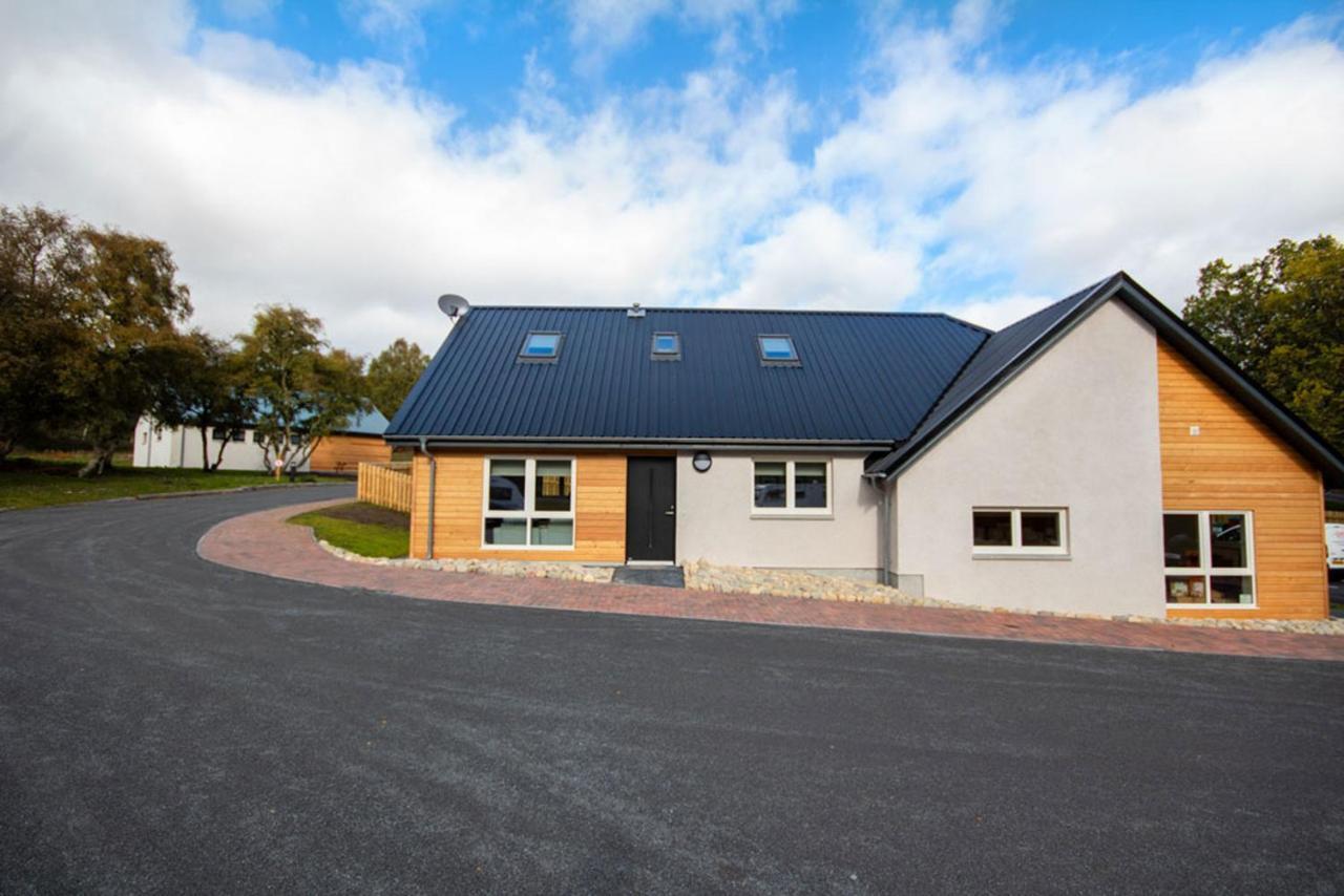 Oakwood Villa Aviemore Exterior photo